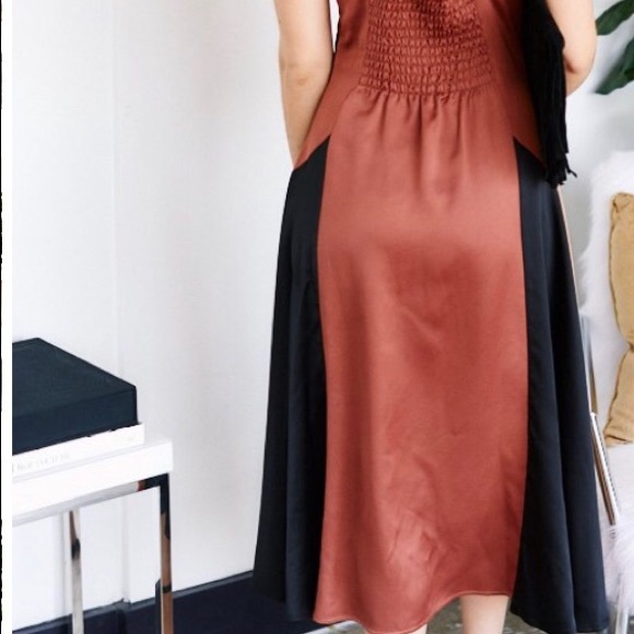 Dress - Picture 3 of 4